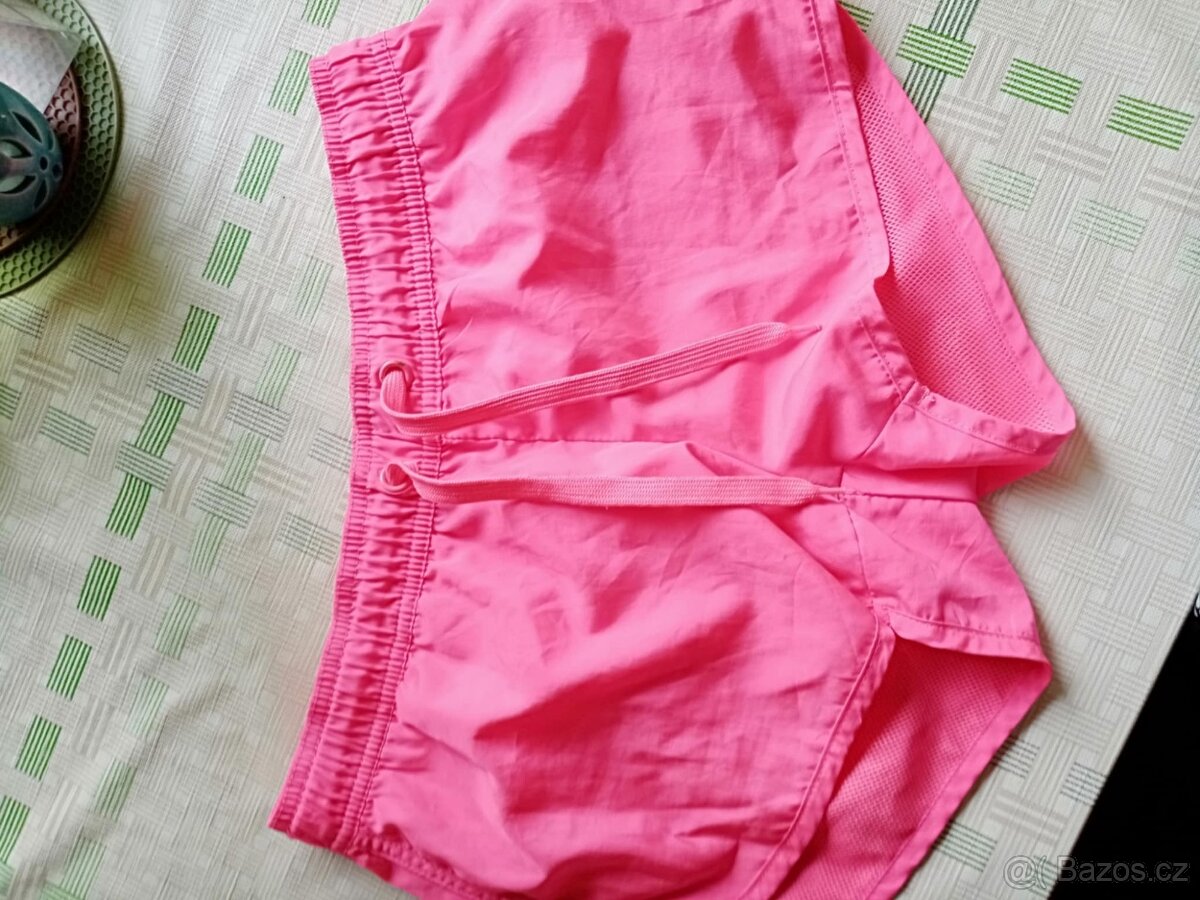 Kraťasy v. 36/38 sportovní - 2