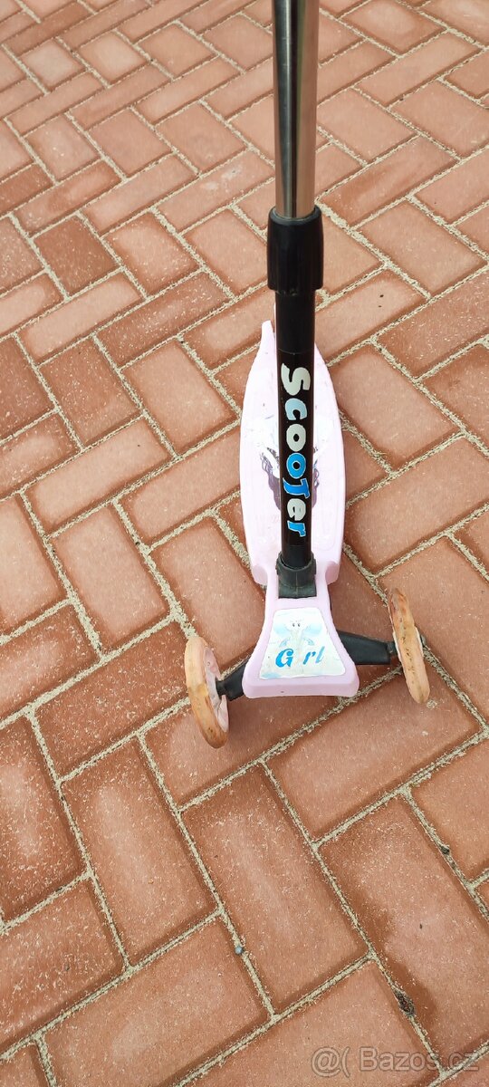 Dětská koloběžka - 2