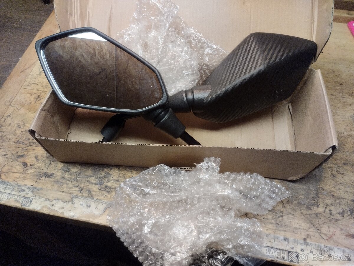 Zrcátka na skútr - 2