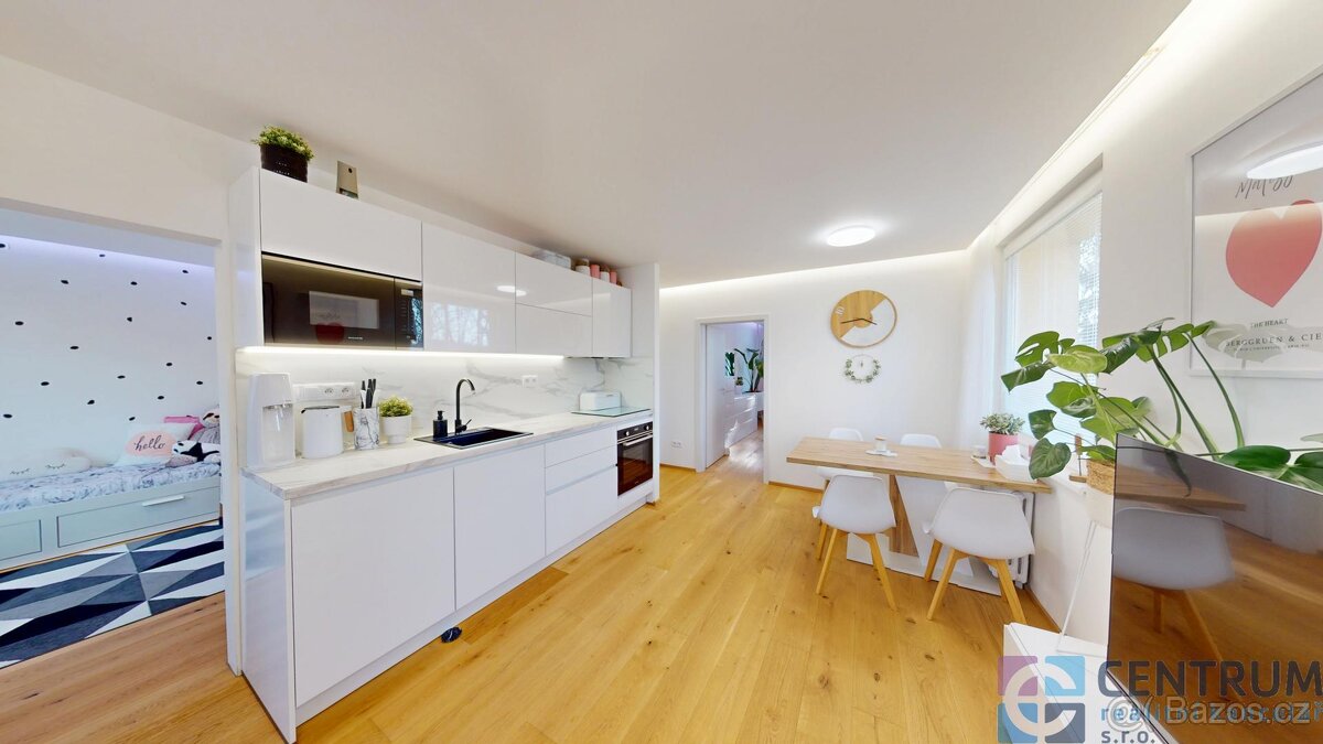 Pronájem bytu 3+kk, 64 m2 - 2