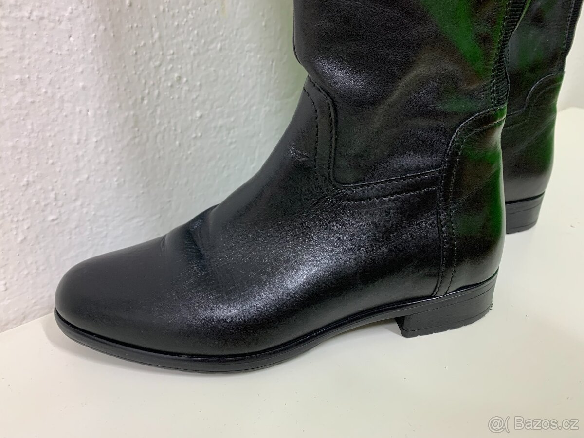 Dámské kožené kozačky Baťa - 2