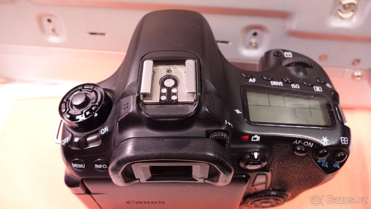 Canon EOS 70D - nefunkční - 2