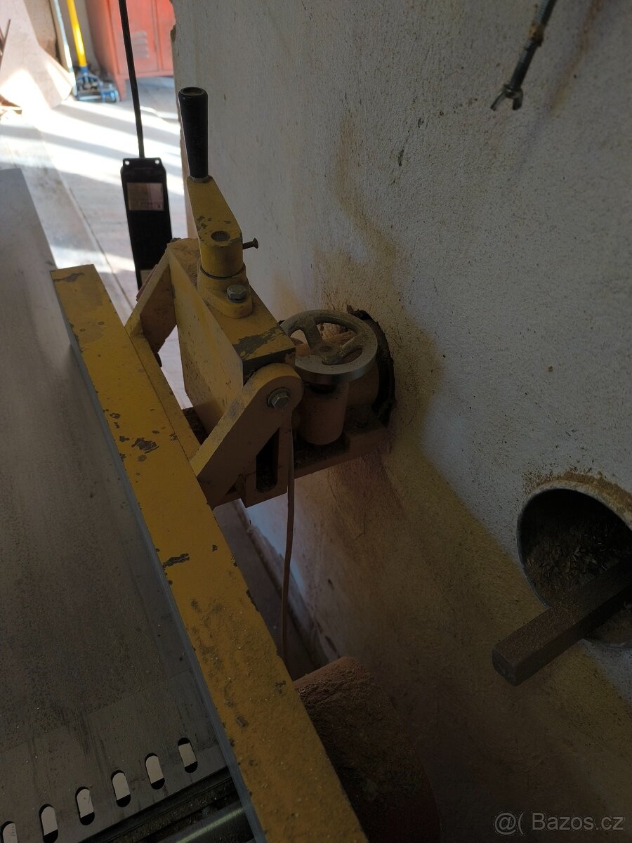 Hoblovka srovnávačka - 2