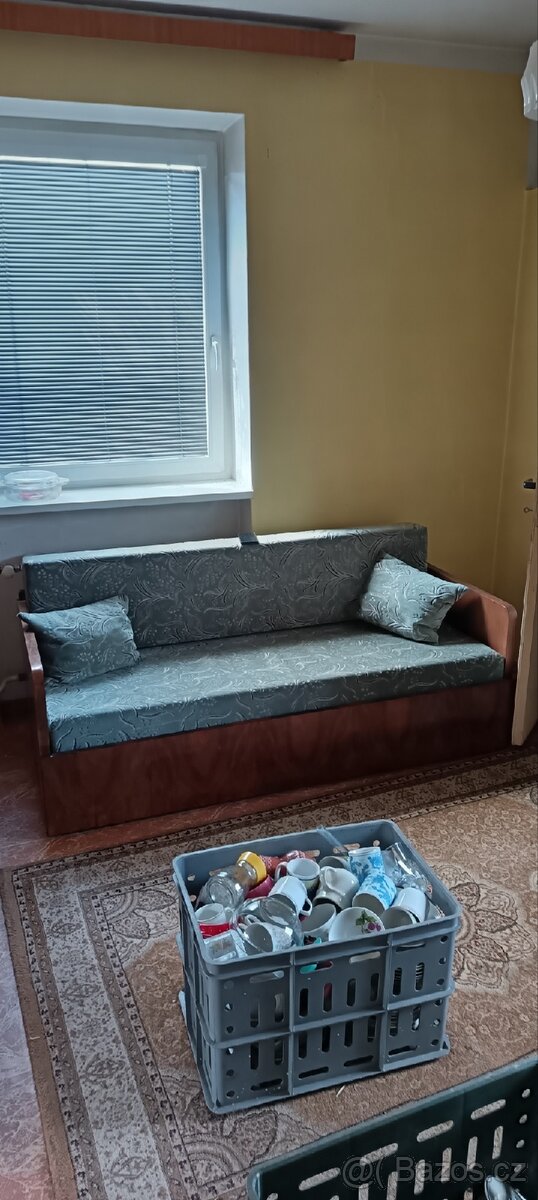 Retro rozkládací gauč - 2