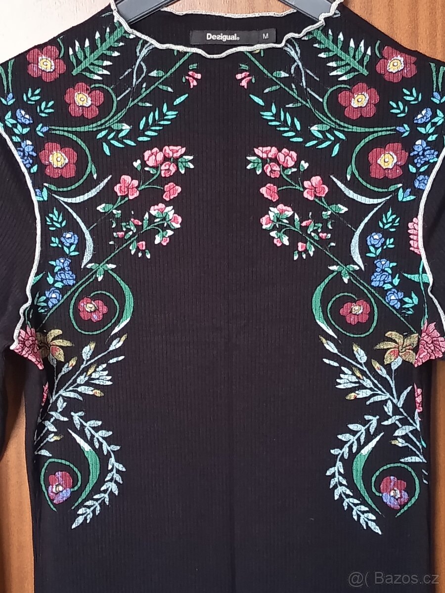 Nové šaty Desigual - 2
