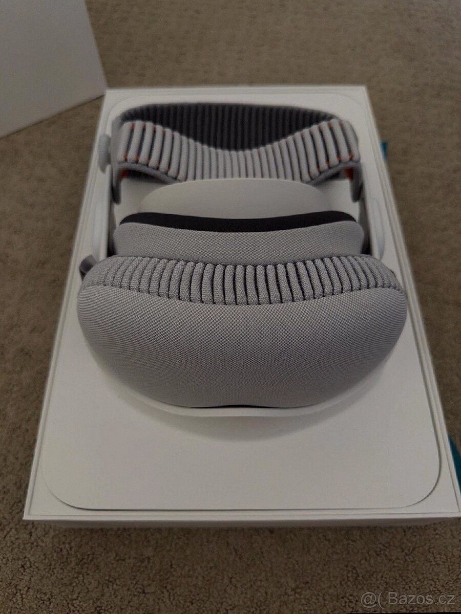 Apple Vision Pro M5 256GB — výborný stav - 2