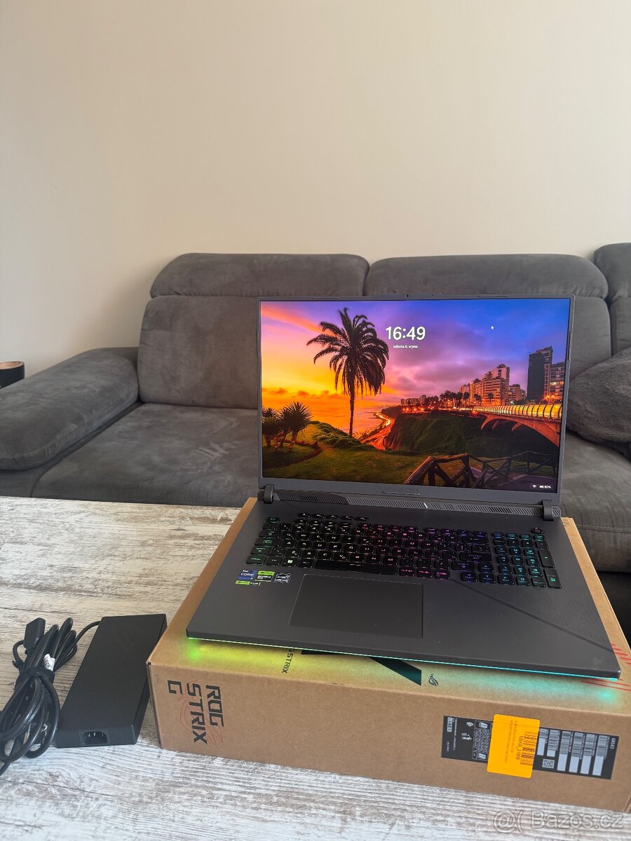 Asus ROG strix g18 - 2