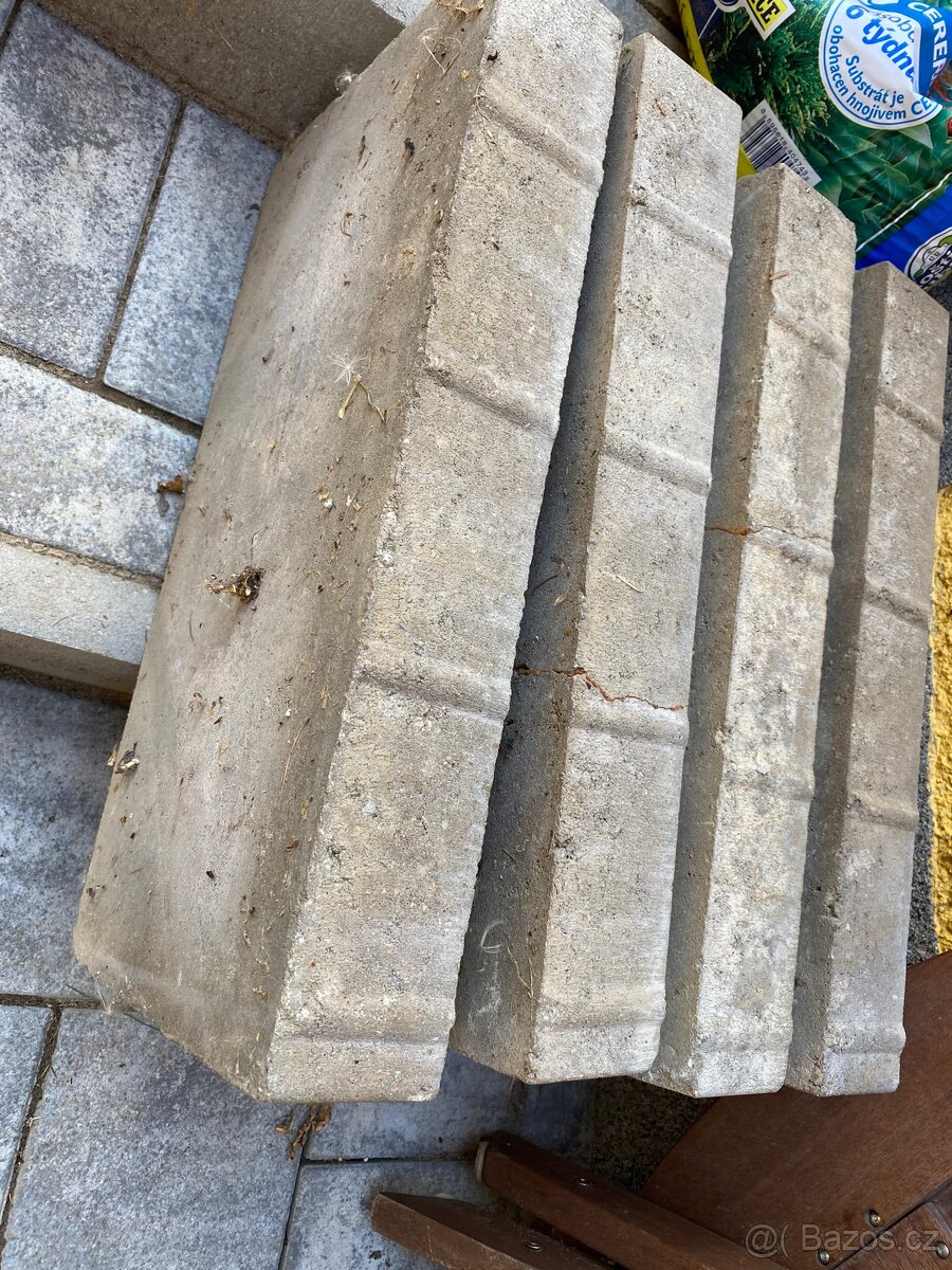 Daruji stojan na Slunečník - 2