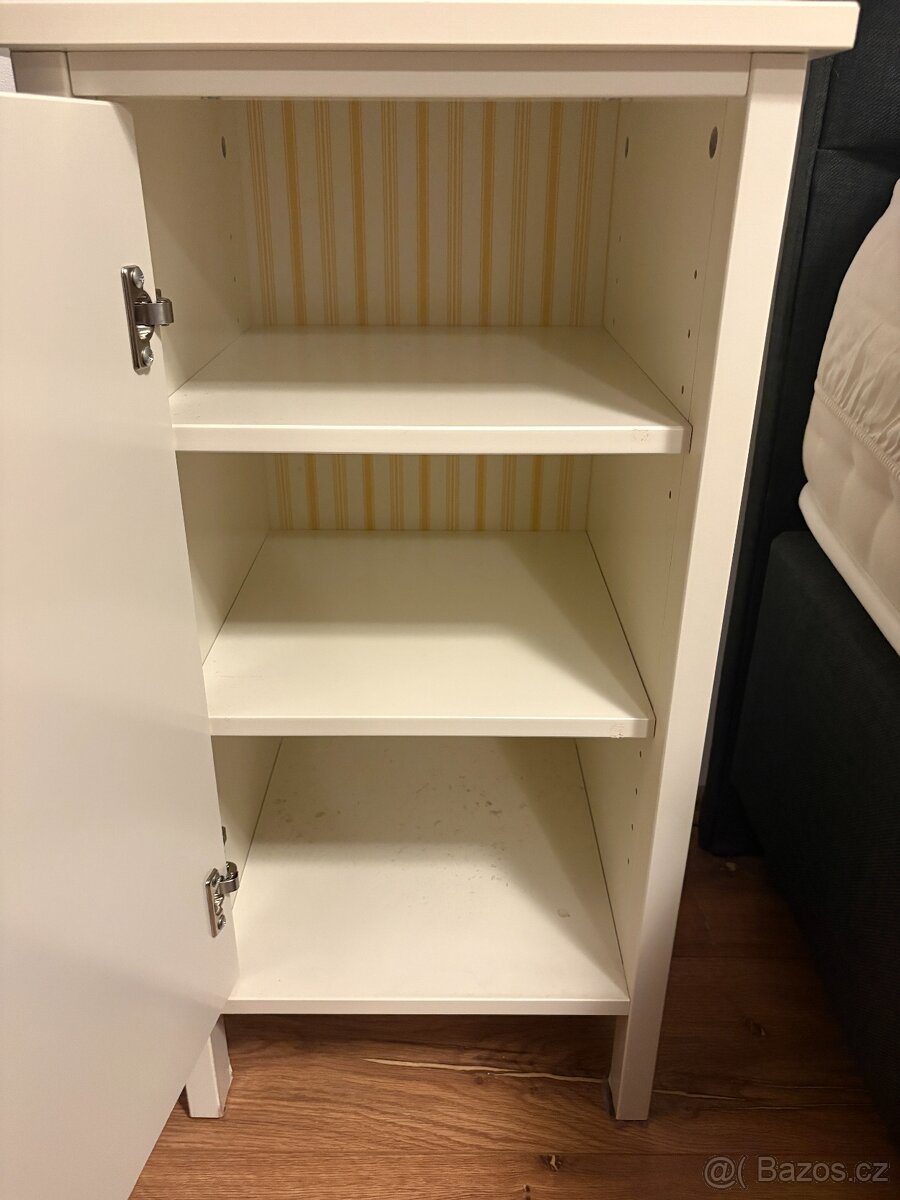 Noční stolek Ikea HEMNES - dva kusy - 2