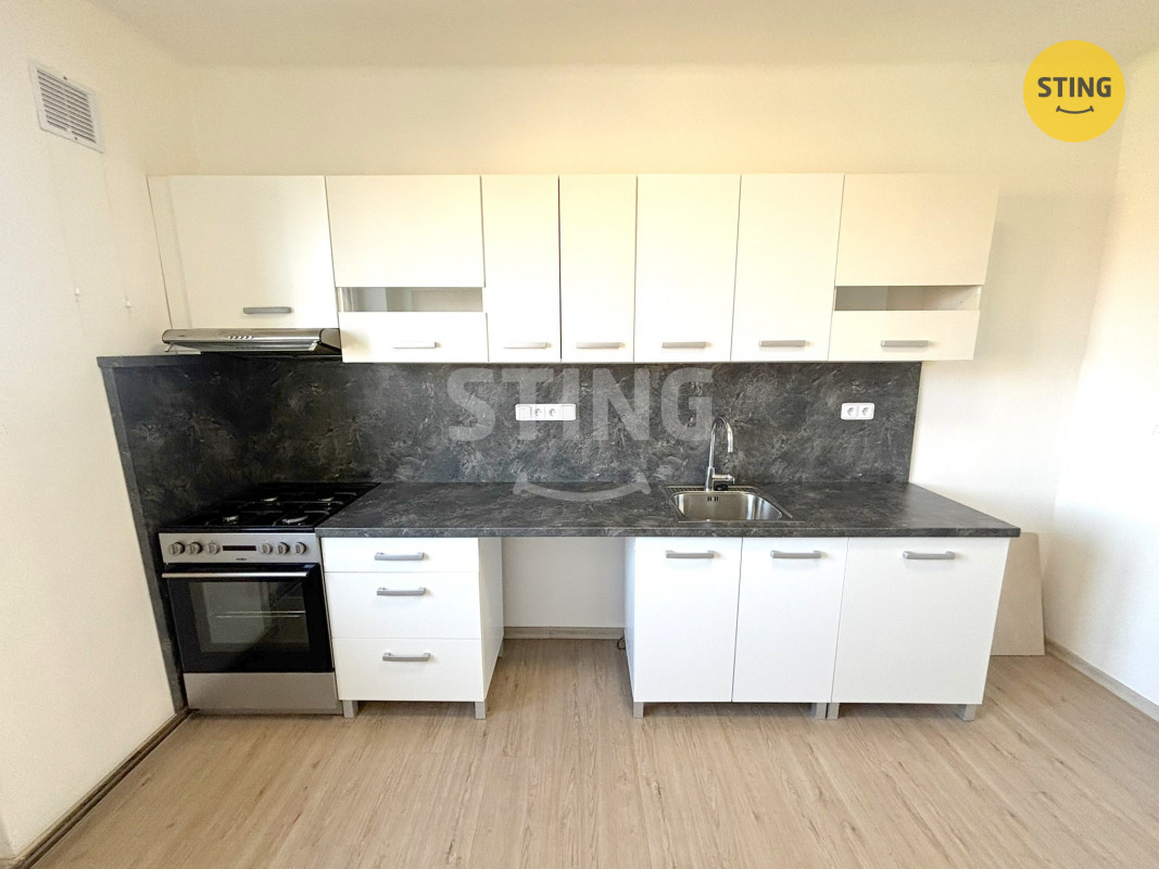 Pronájem bytu 3+1, 80m2, 136892 - 2