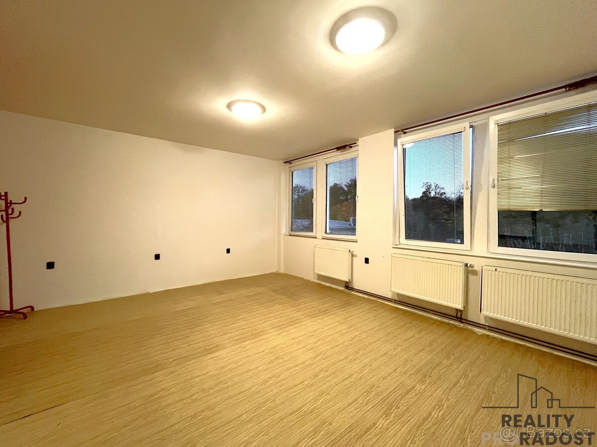 Pronájem bytu 1+kk v Moravském Krumlově, byt 1+kk Moravský K - 2