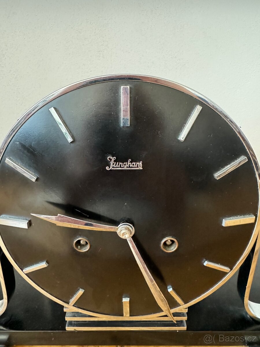 Nesehnatelné hodiny Junghans funkcionalismus - 2