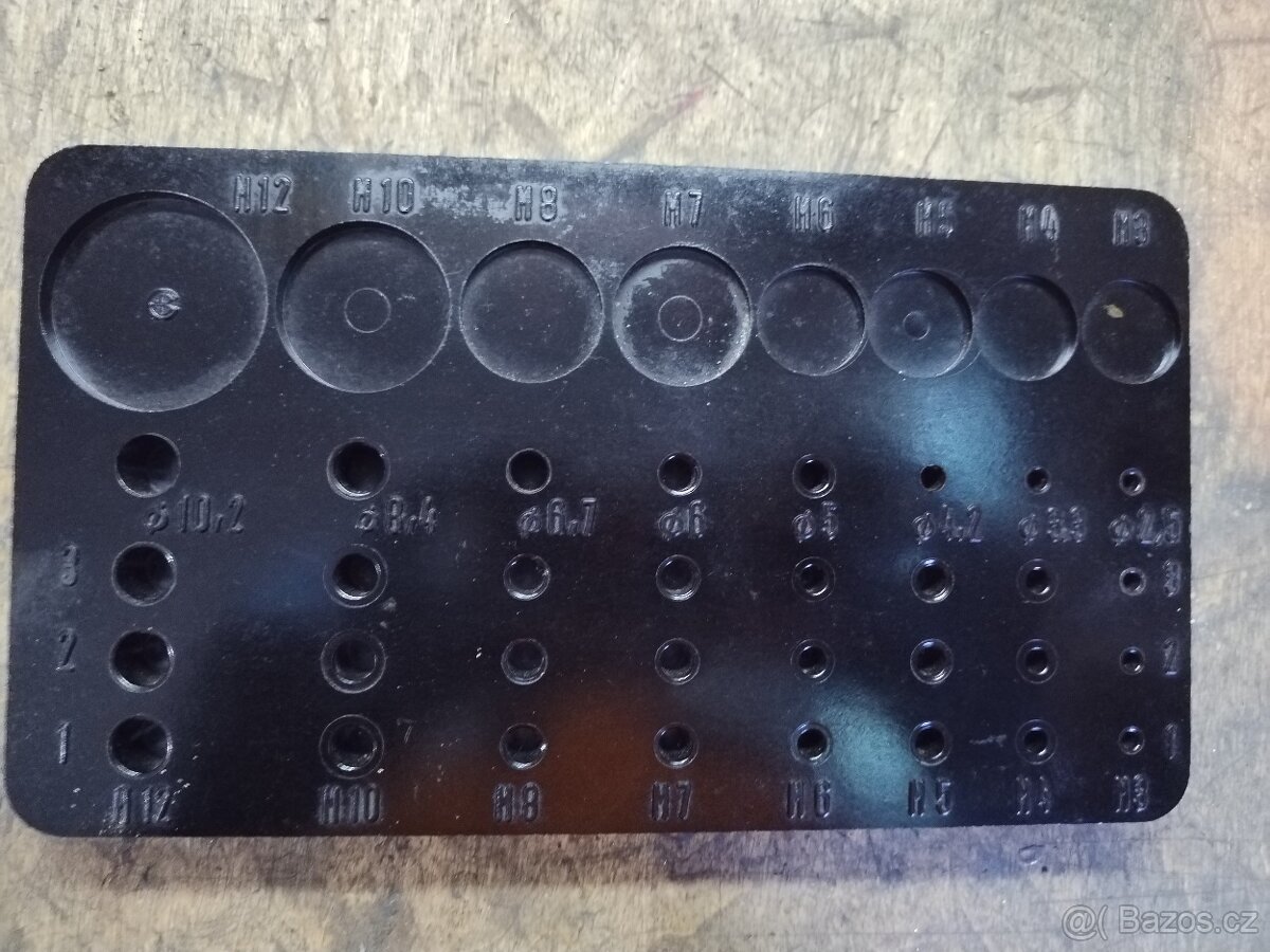 Narex držiak závitníkov - 2