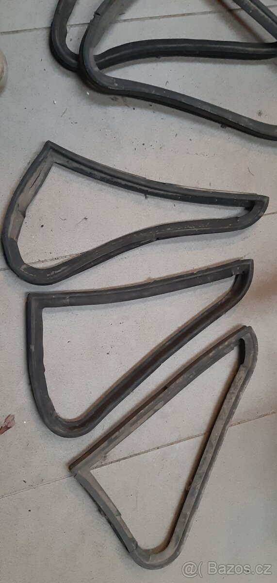 Gumy do okenek Škoda 1000MB sada - 2