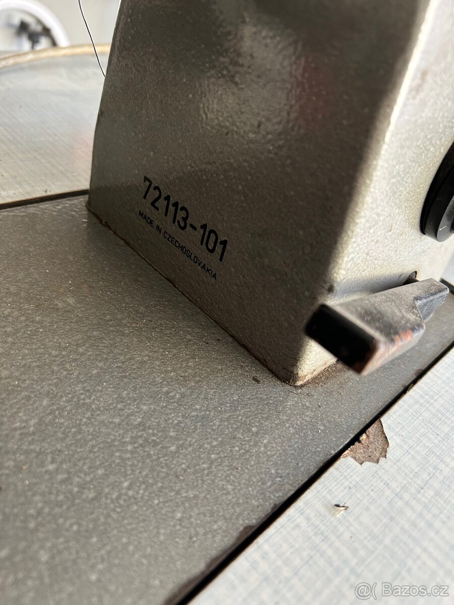 Průmyslový šicí stroj Minerva - 2