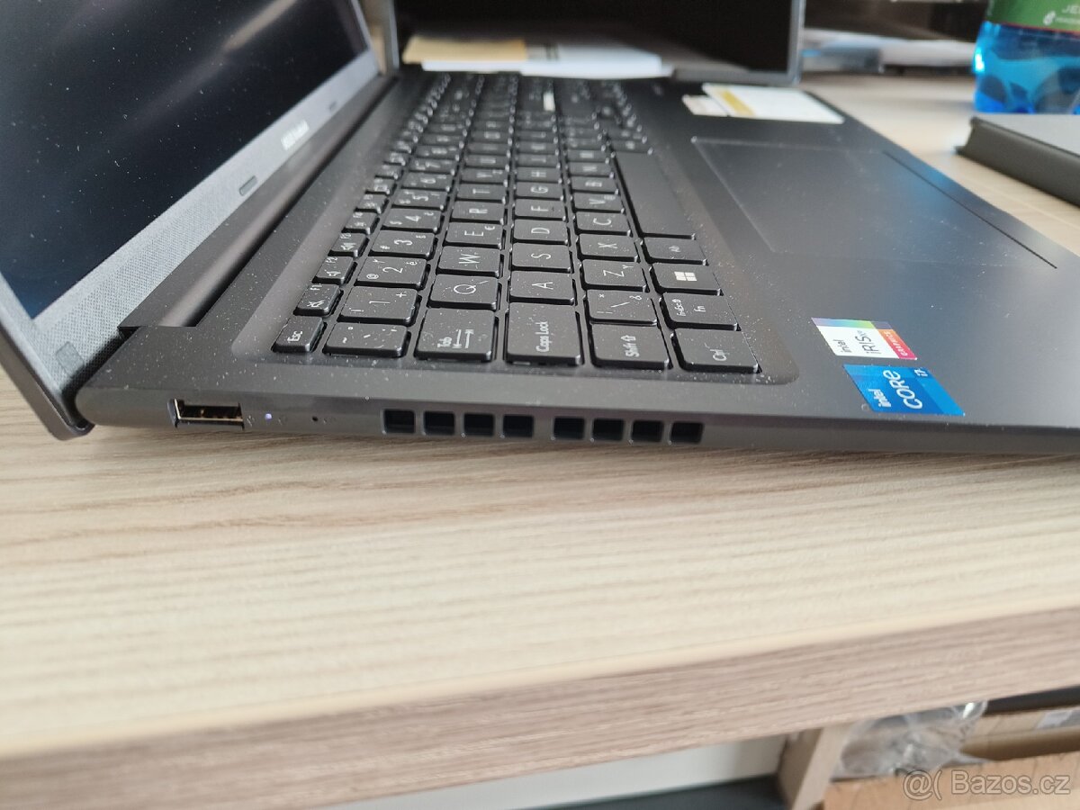 ASUS Vivobook 16 X1605VA-MB1268W, zaruka 2r - 2