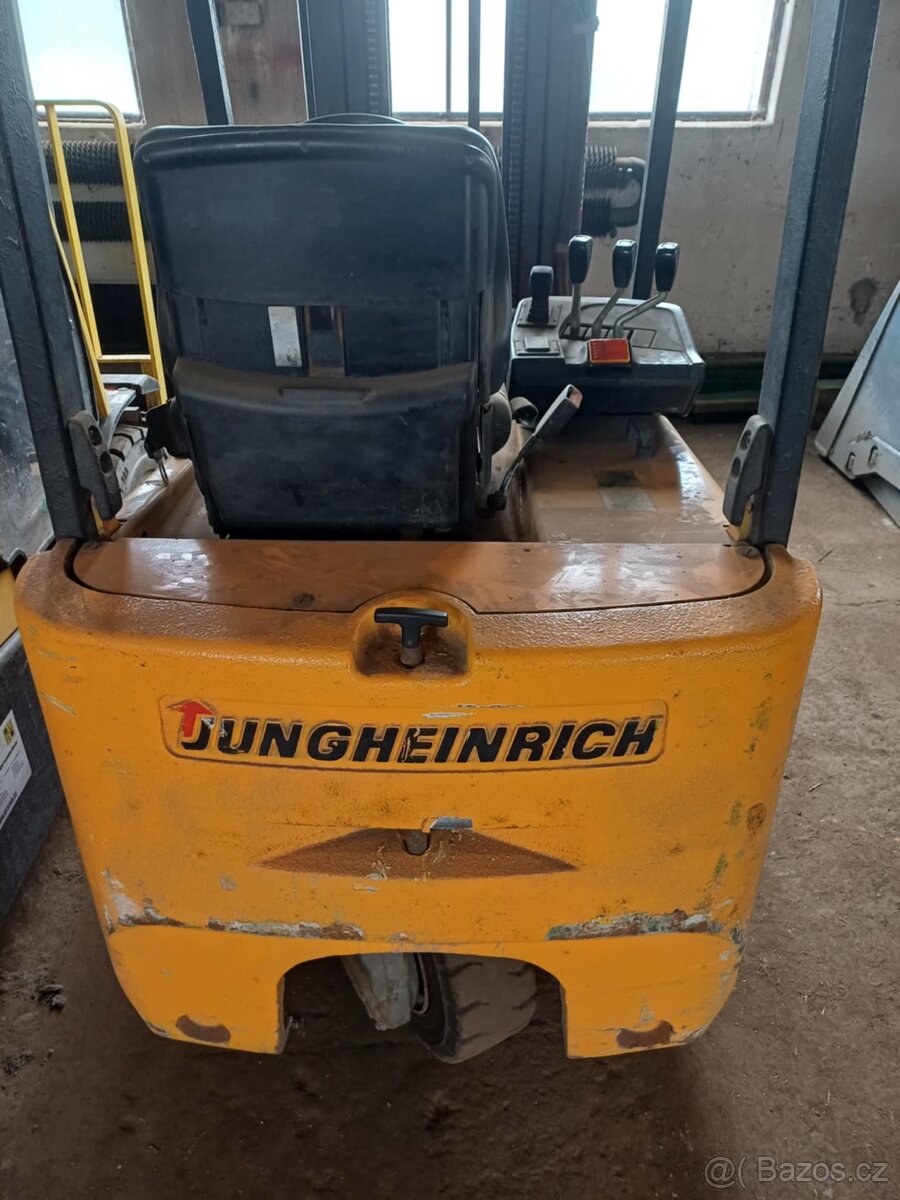 Plně funkční VZV Jungheirich efg dh 12 - 2