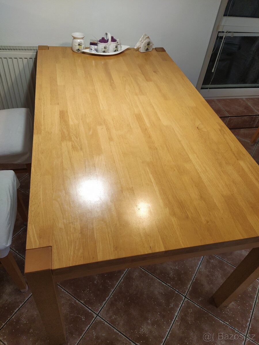 Jídelni stúl - 2