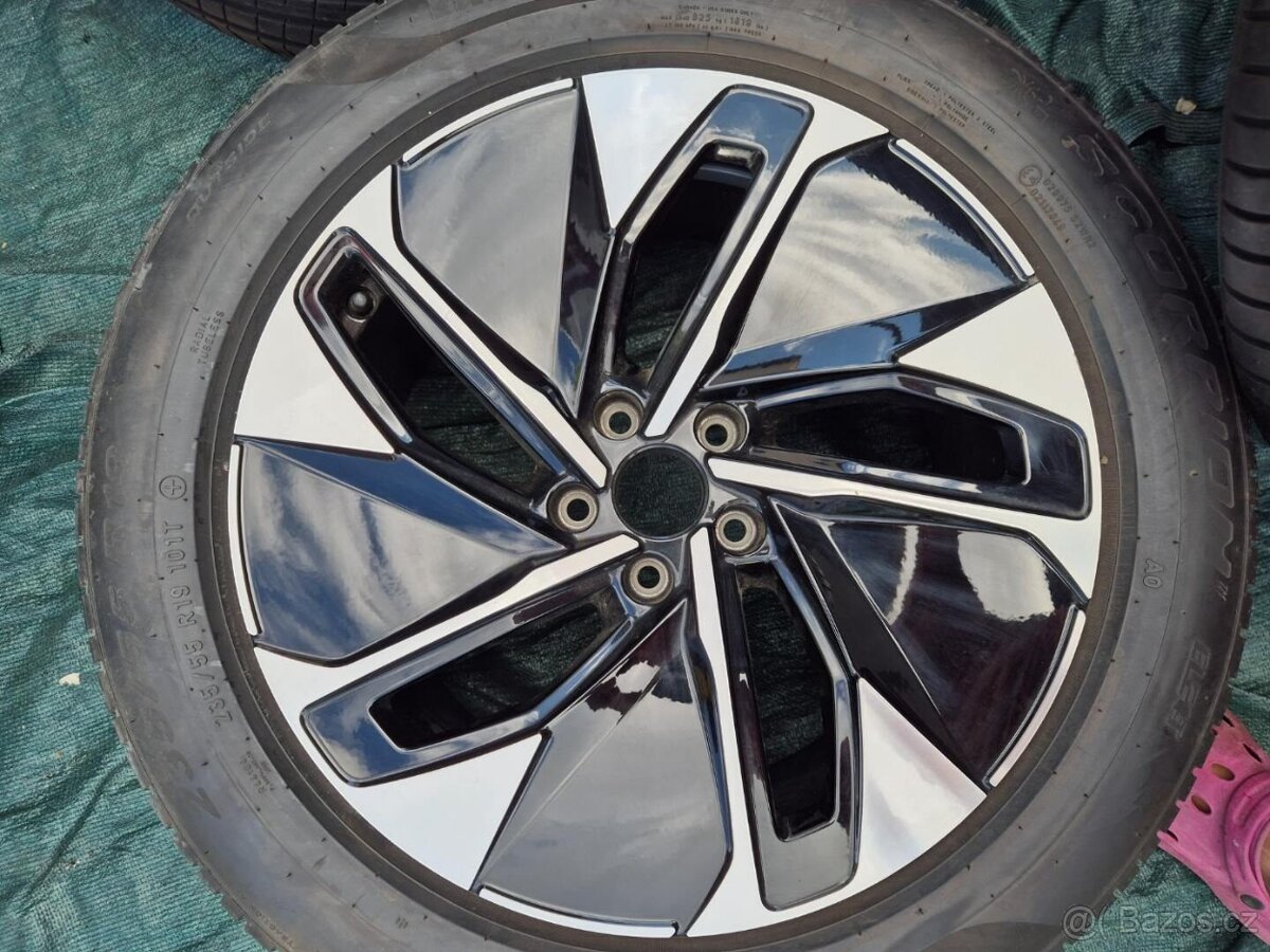 Nepoužitá Letní kola Volkswagen ID.4 Hammar R19 - 2