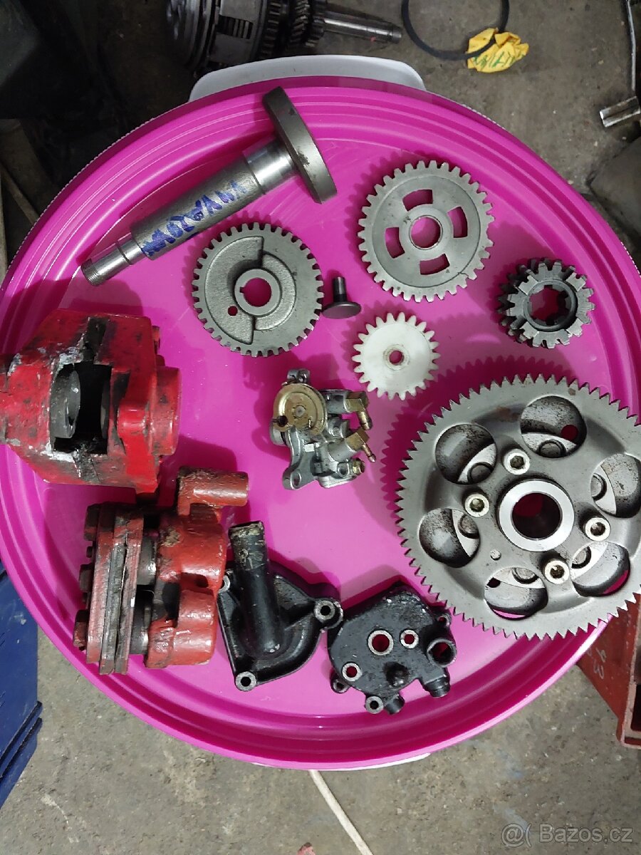 Honda CRM 125R díly - 2