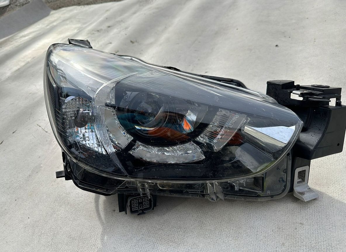 Mazda 2 DD, LED pravý přední světlomet - 2