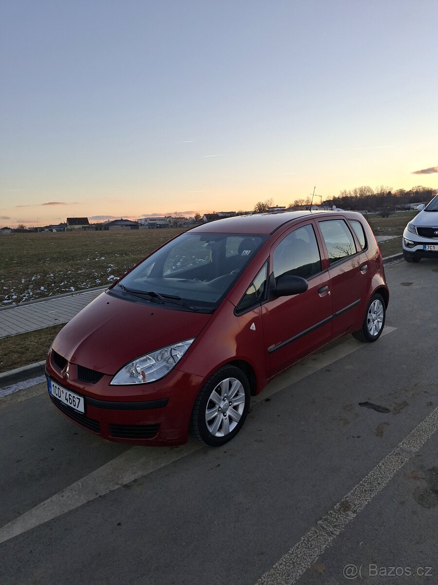 Mitsubishi colt - 2