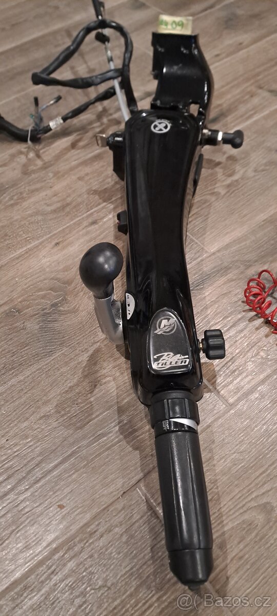 Páka řízení lodního motoru - 2