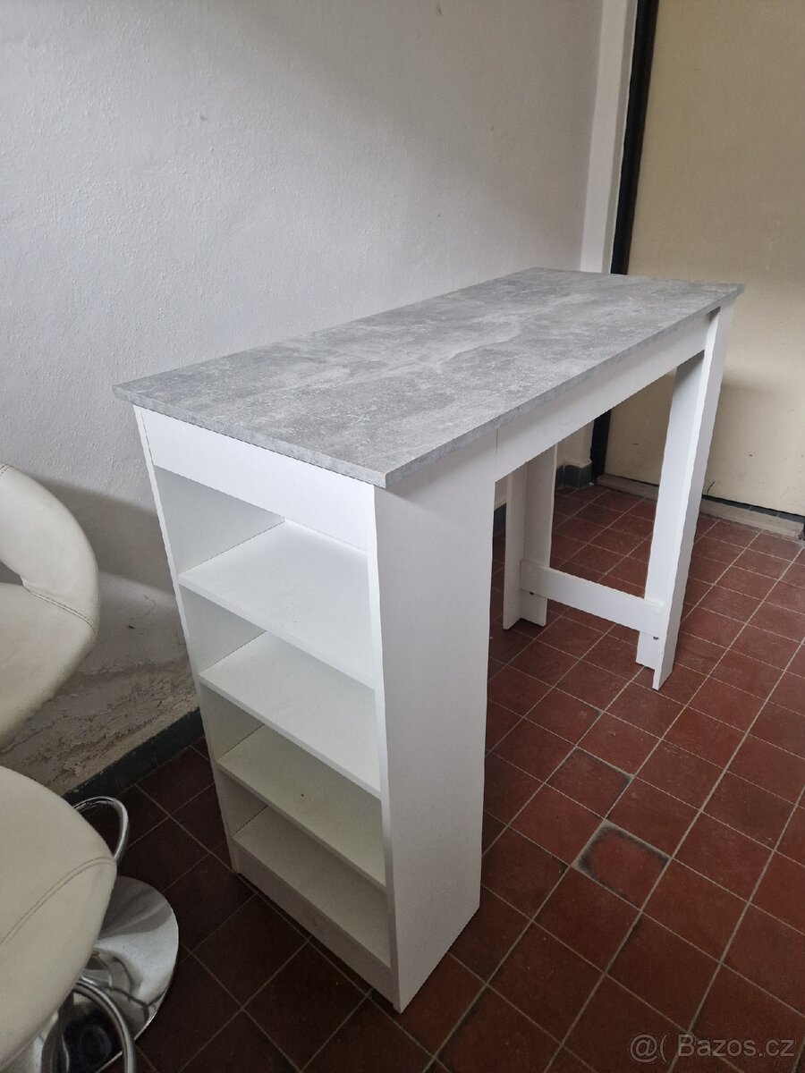 Barový stůl + 2 židle - 2