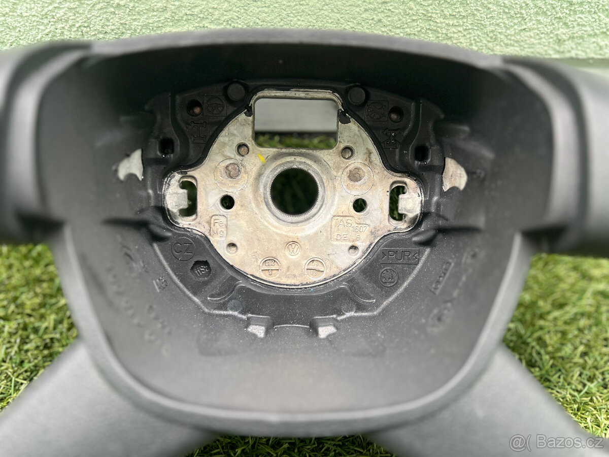 Volant Octavia 2 facelift Superb 2 Fabia II - 2