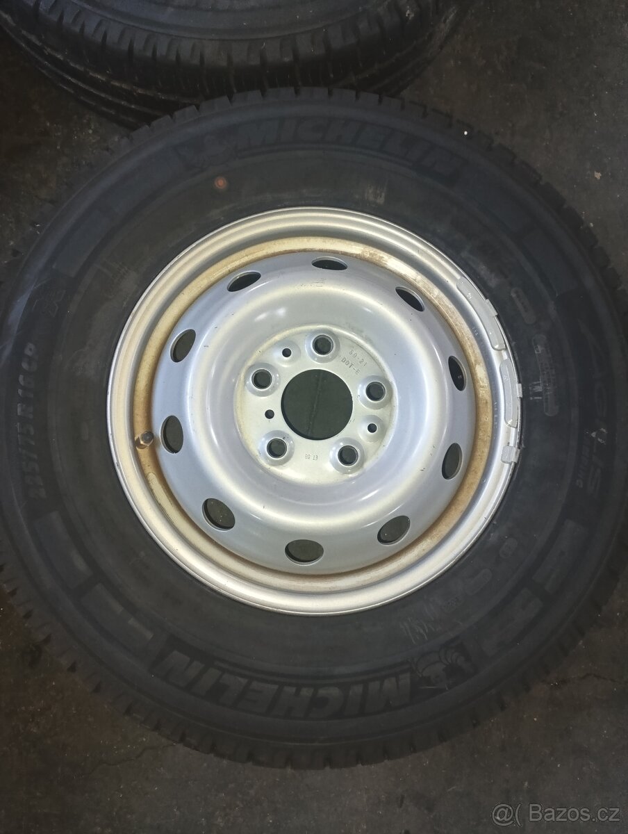 225/75 r16CP Michelin agilis camping obutá kola - 2