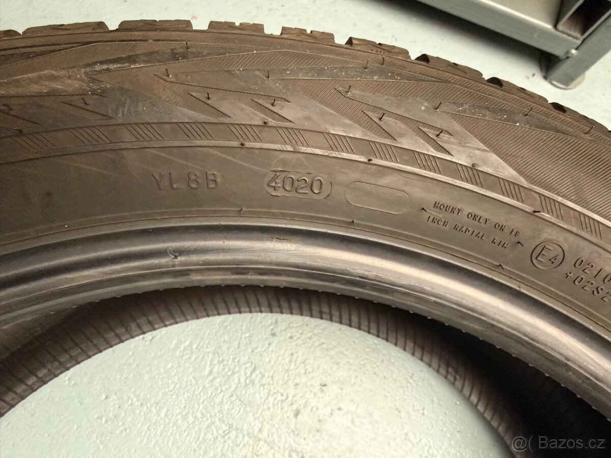 Nokian 215/50R19 105V - 2