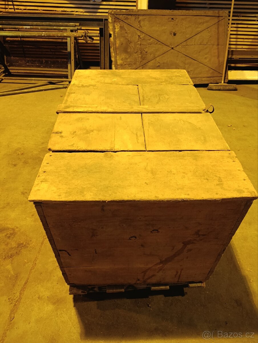 Stará truhla obilnice - 2
