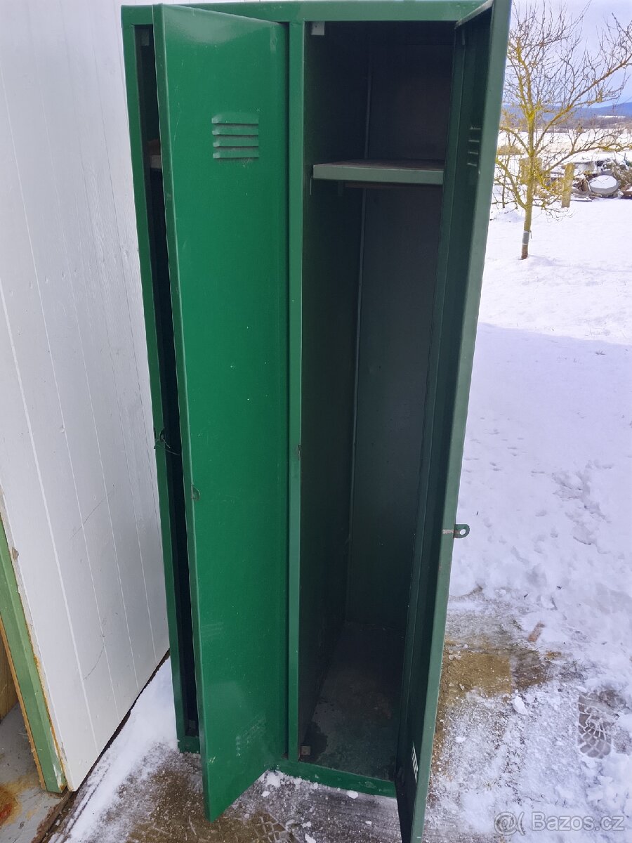 Plechová skříň - 2