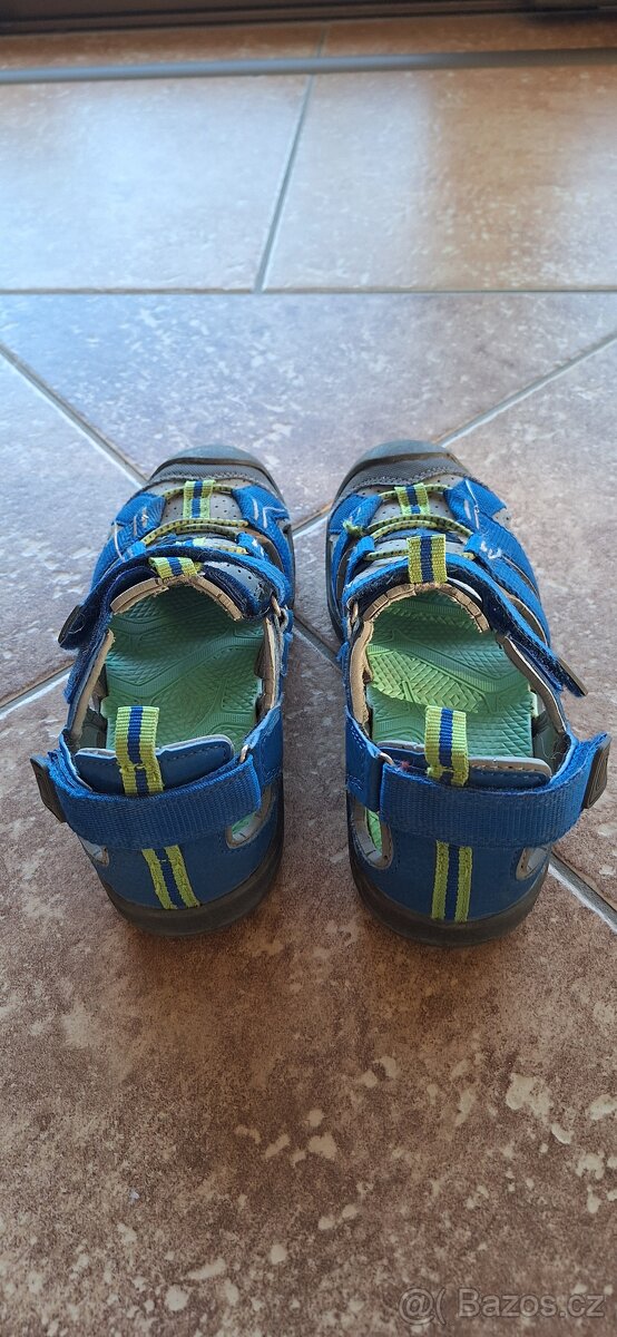 Dětské sandály Umbro, velikost 33 - 2