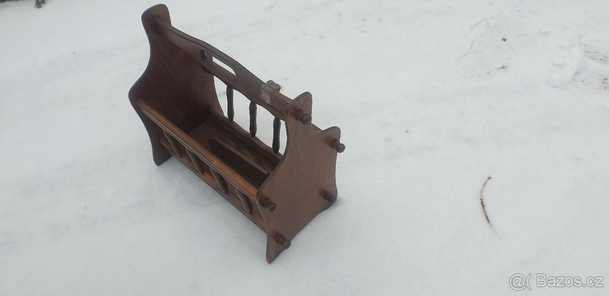 Pojizdny stolek na alkoho - 2