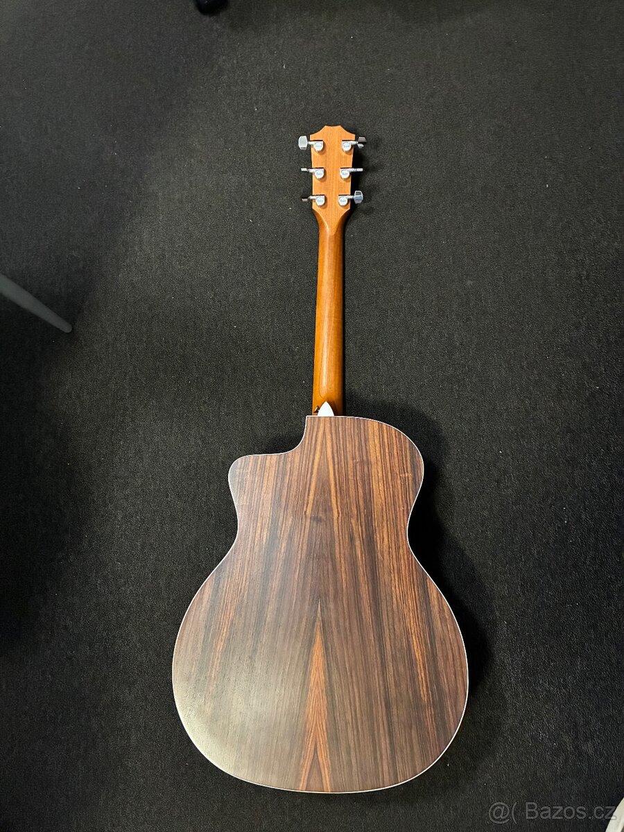 Taylor 214ce - 2
