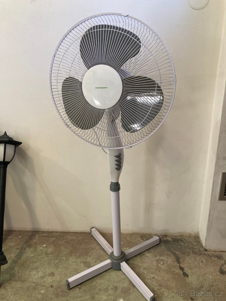 Stojanový větrák,ventilátor. - 2