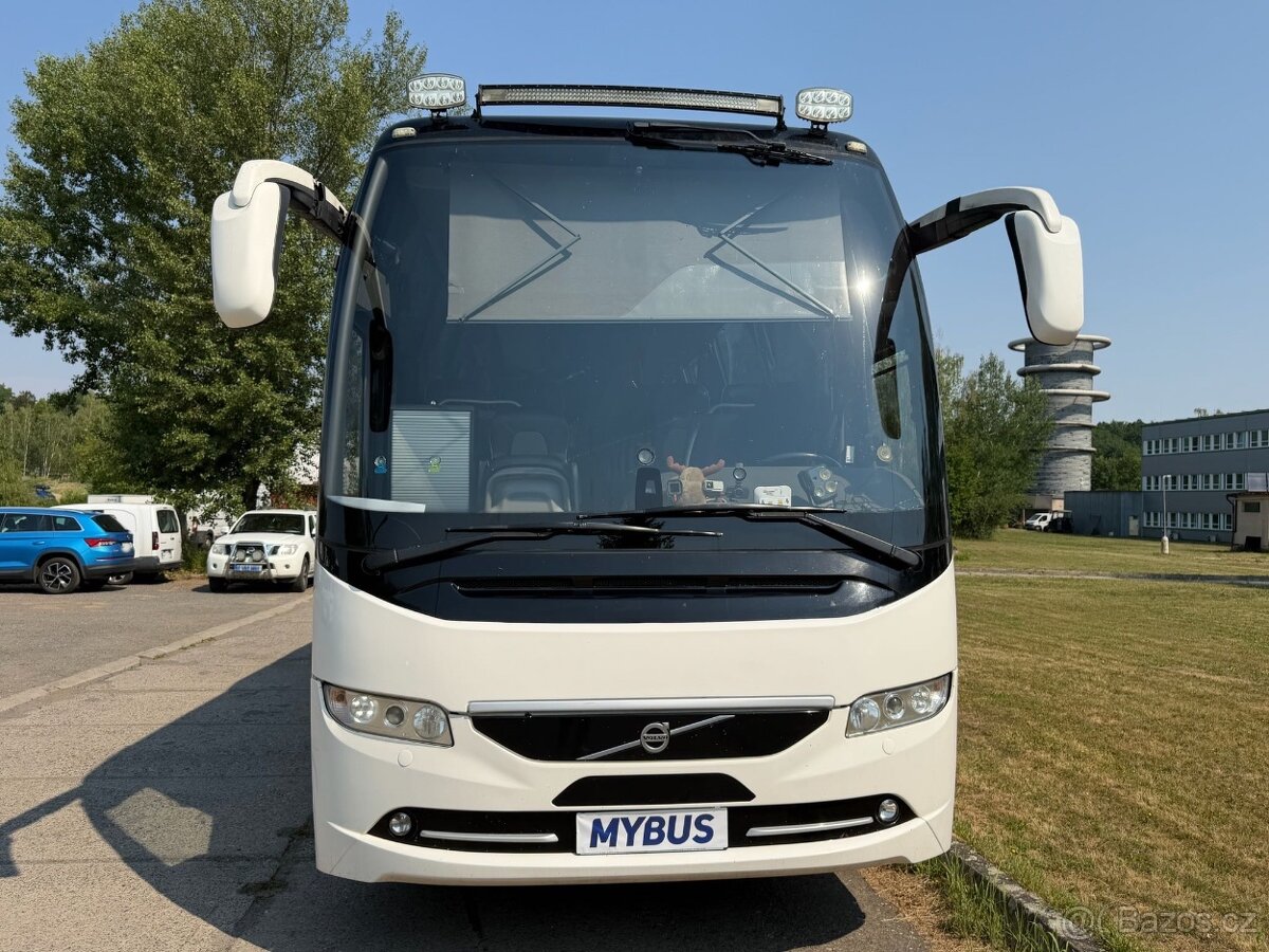 VOLVO 9900 - 2
