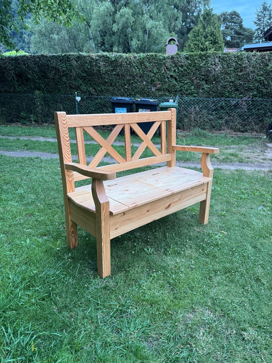 Lavice borovice s uloženým prostorem - 2