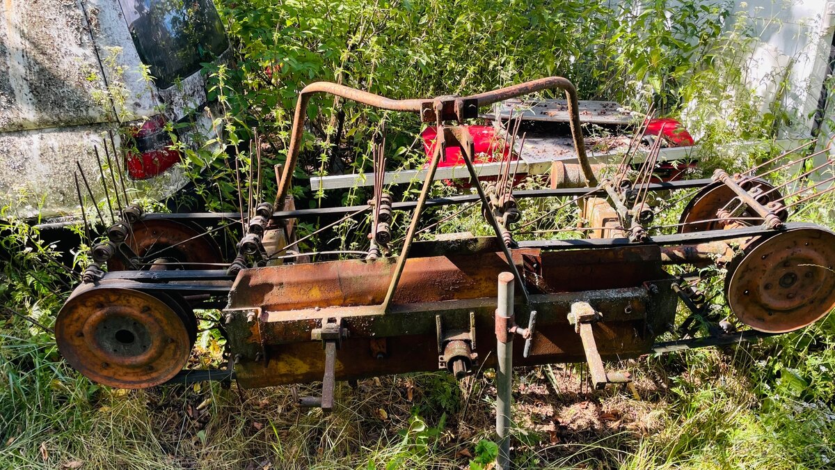 Obraceč a shrnovač Ton - 2