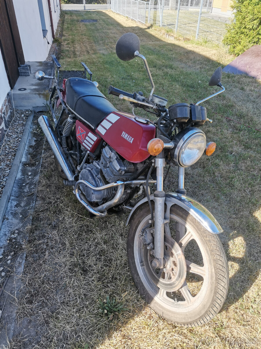 Yamaha XS500 1976 - 2