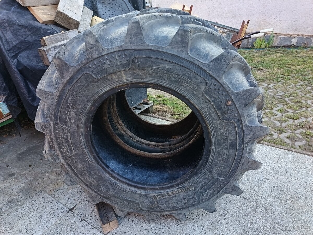 Traktorové Pneu Alliance 320/85 R20 - 2