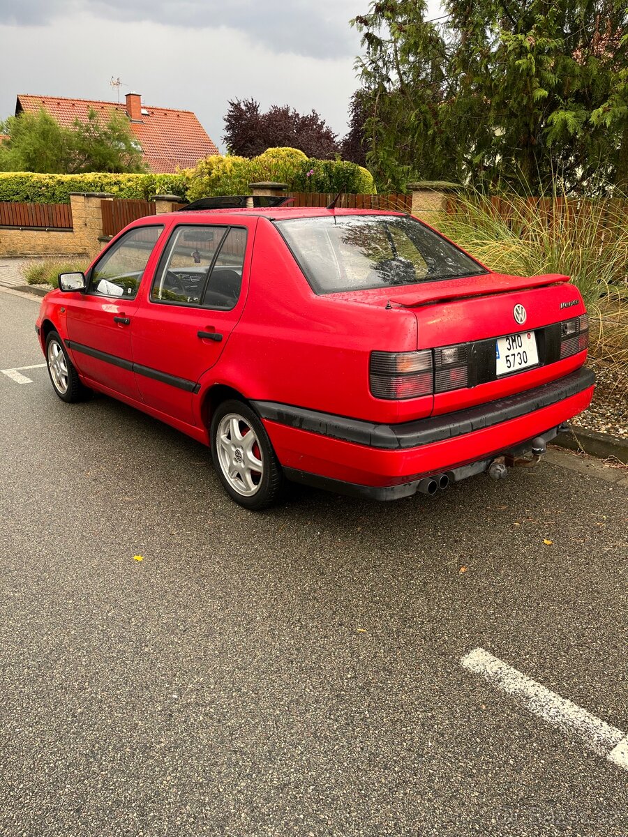 Volkswagen Vento (Jetta) - 2