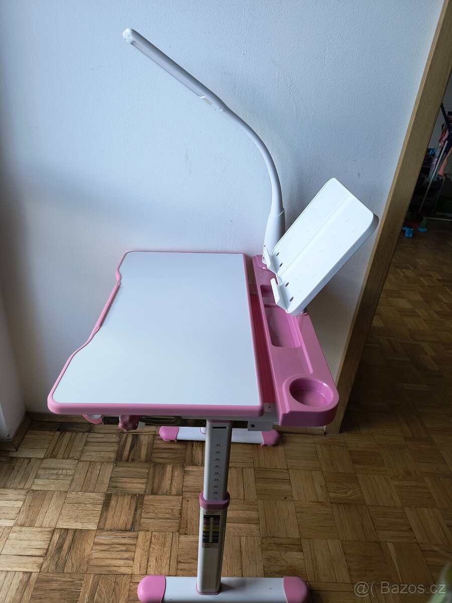 Stůl pro predskolacku skolacku - 2