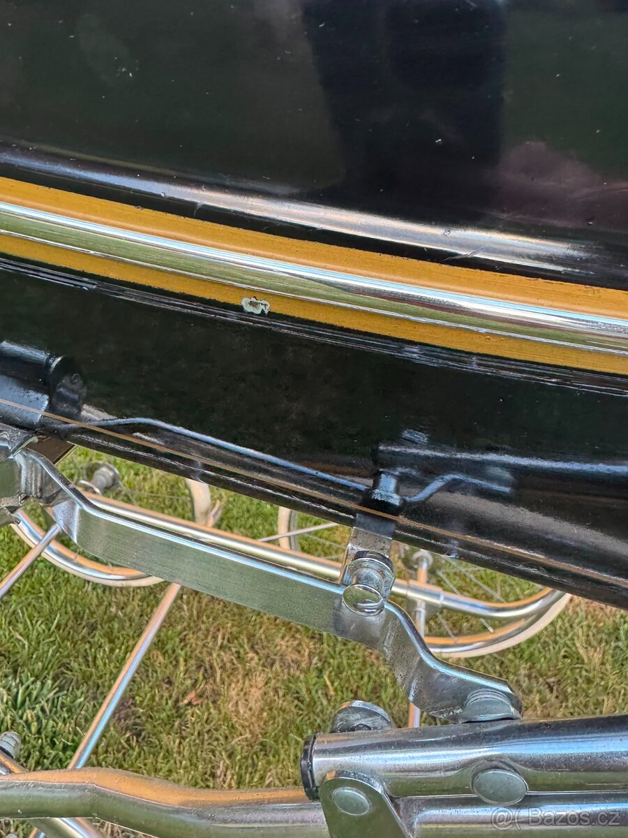 Retro kočárek Silver Cross pro miminko - 2