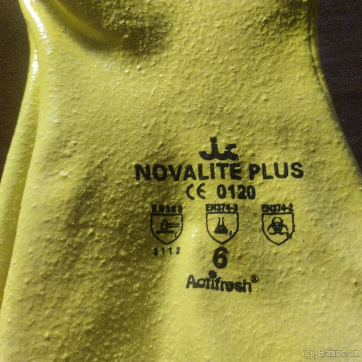 nové 8 párů PC rukavic č.6 - 2
