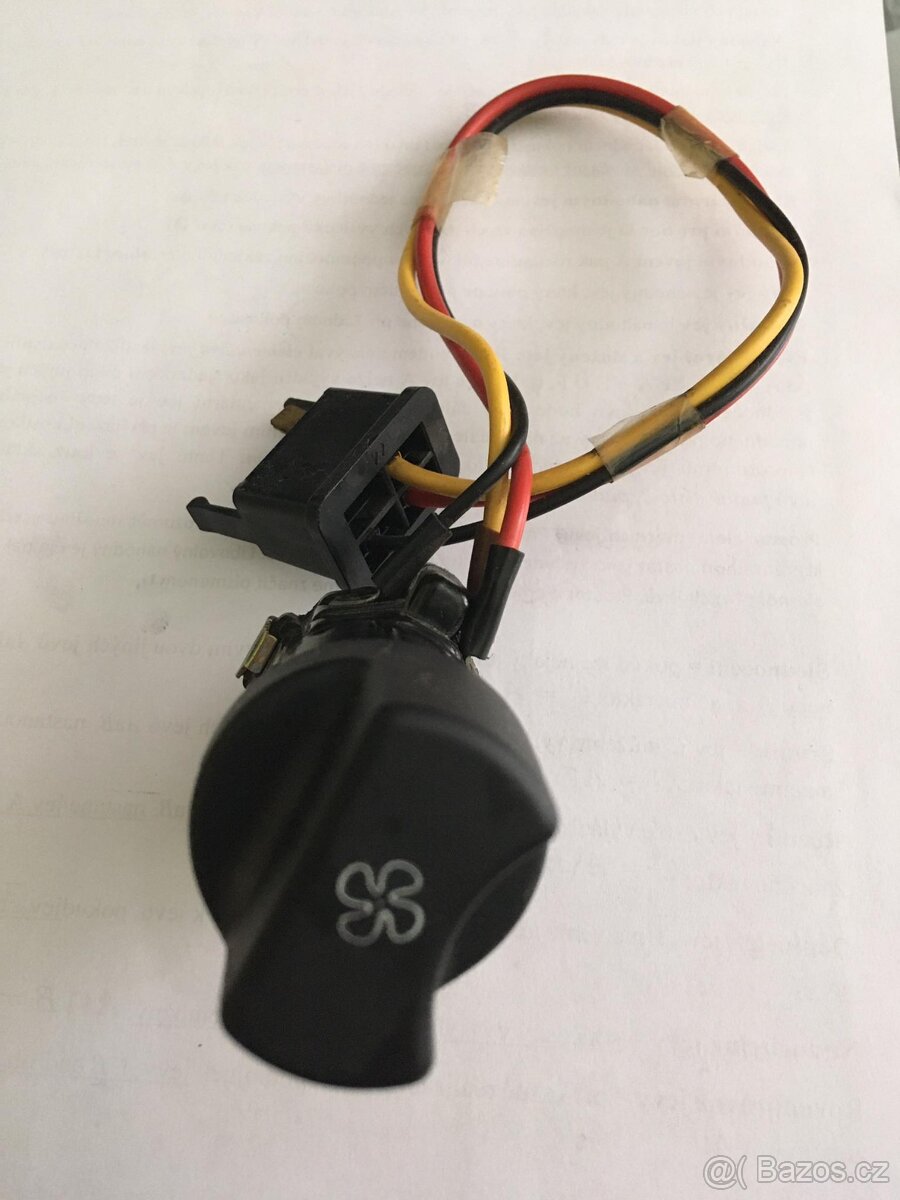 Spínač ovládání ventilátoru Škoda - 2