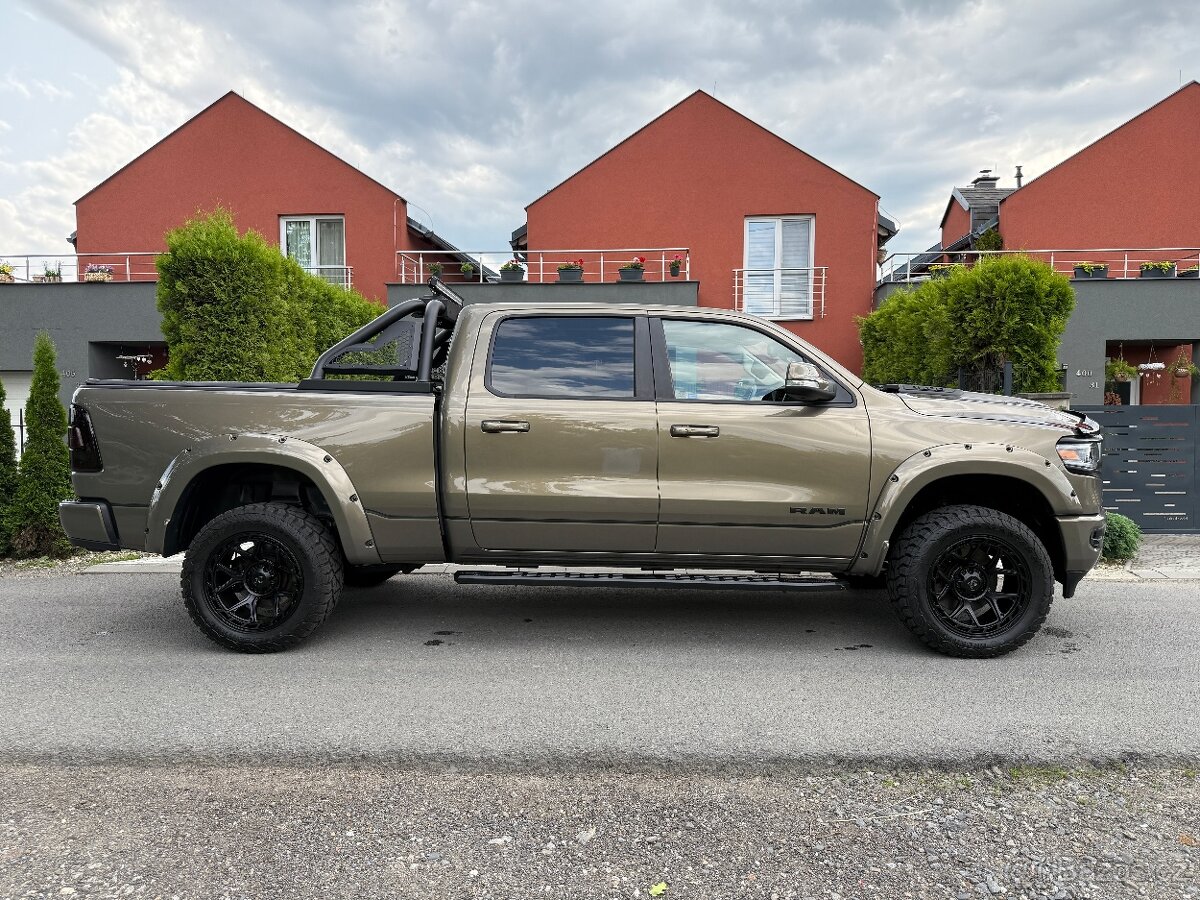 DODGE RAM LARAMIE LONGBED OFFR.PAKET