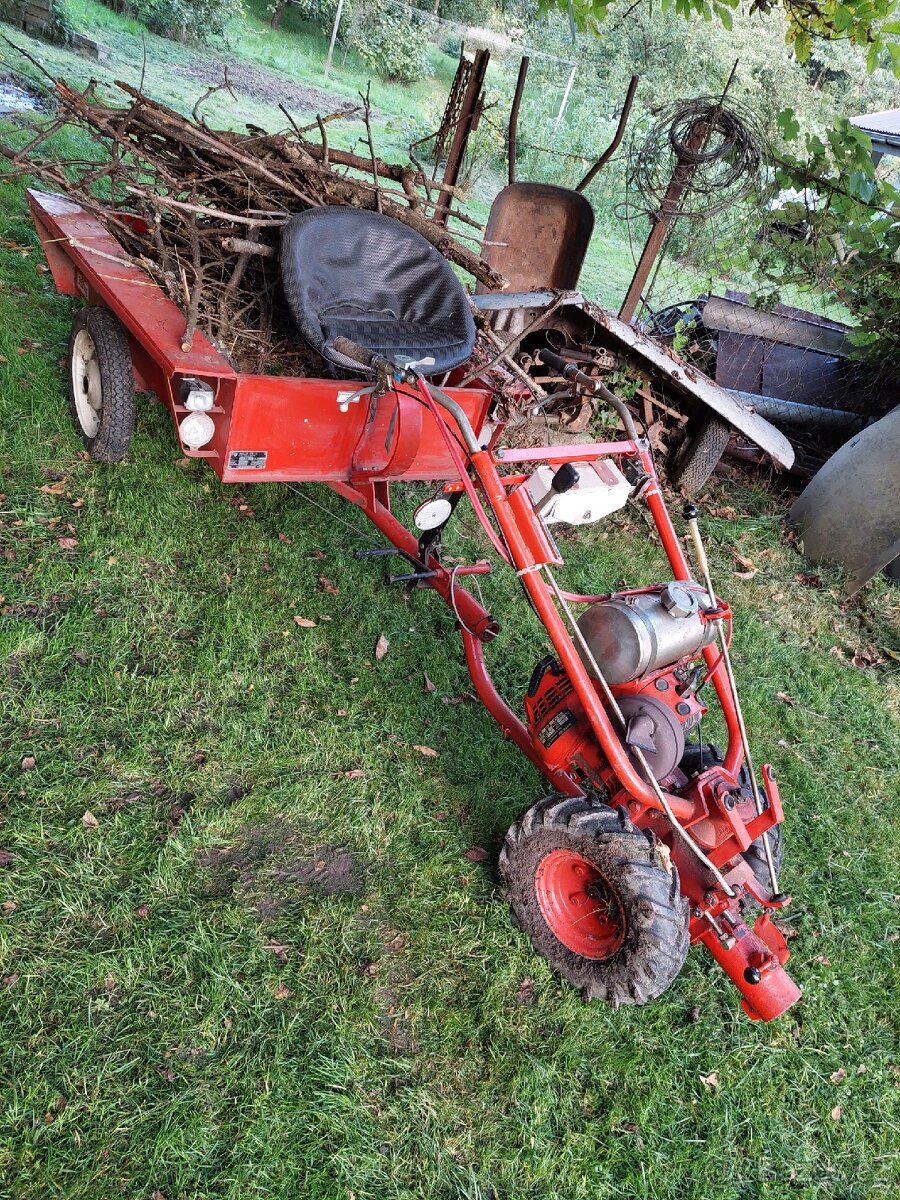 sekačka trakturek MF 70 vlečka - 2