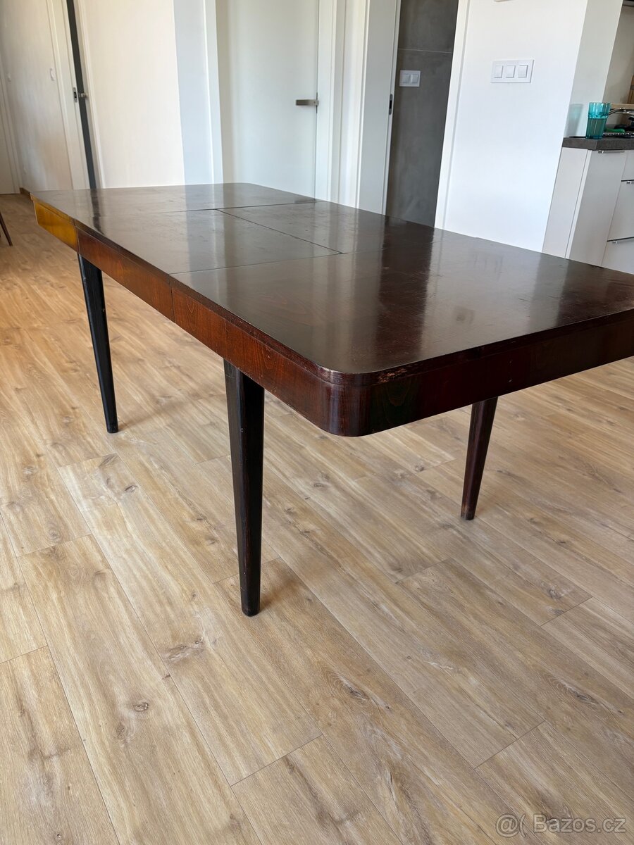 Jídelní stůl J. Halabala - 2